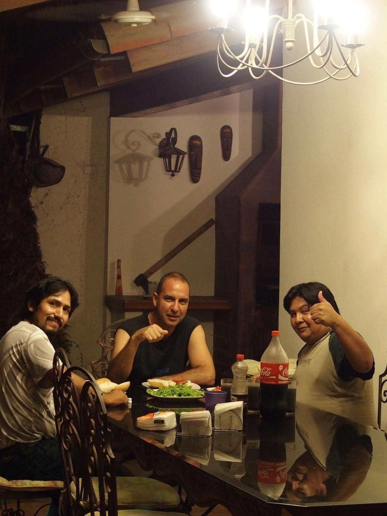 Lili'S Hostel Santa Cruz de La Sierra Zewnętrze zdjęcie