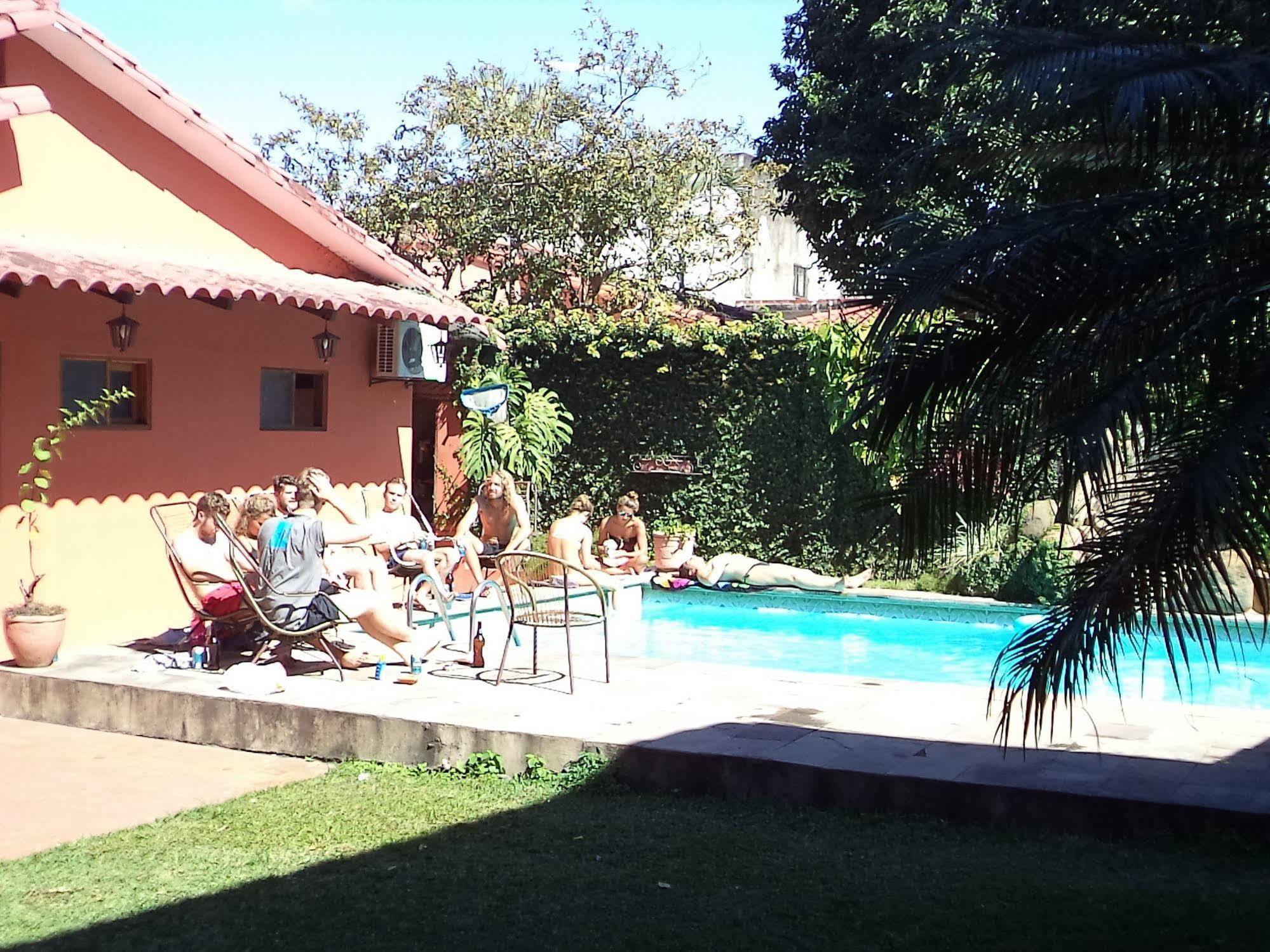 Lili'S Hostel Santa Cruz de La Sierra Zewnętrze zdjęcie